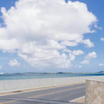 青空と道路